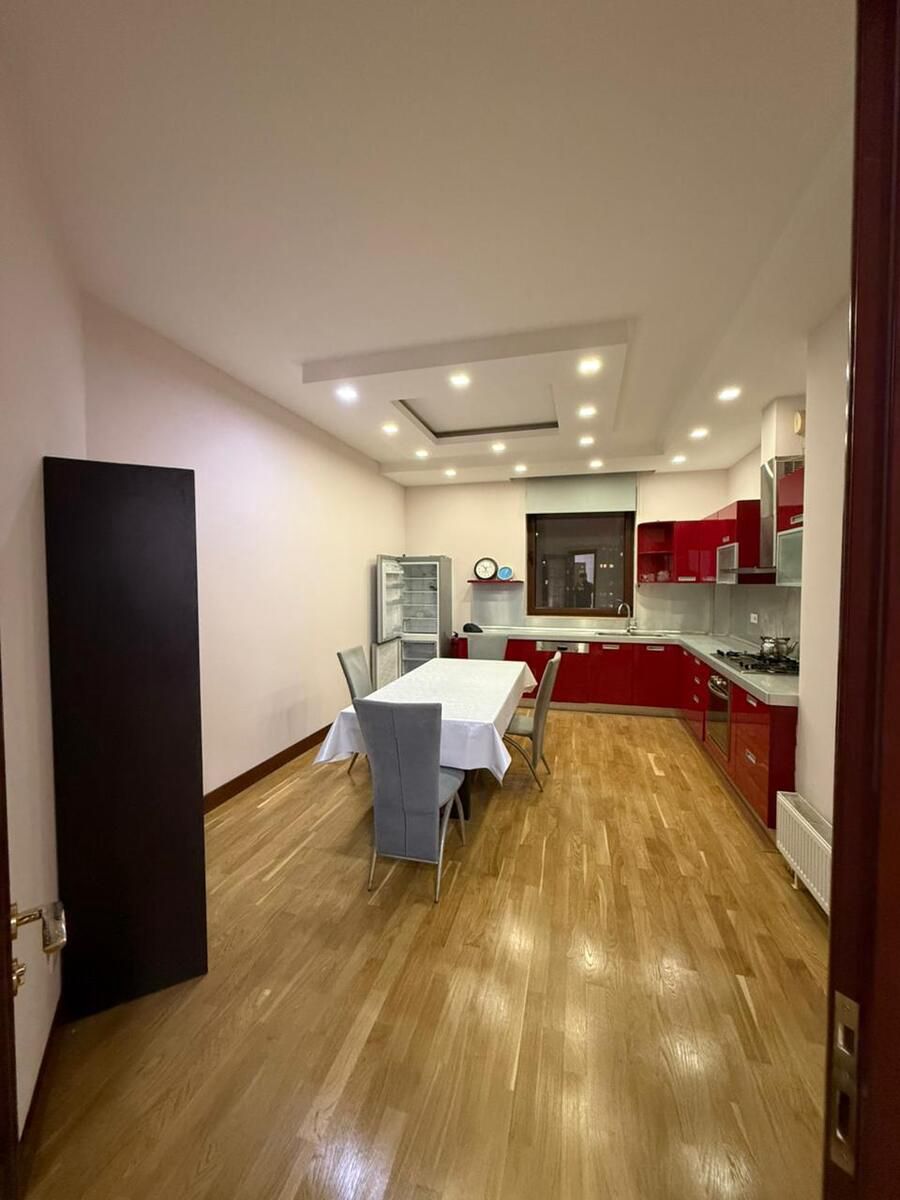 İcarəyə verilir 4 otaqlı yeni tikili 220 m² — Mənzil, Bakı (7)