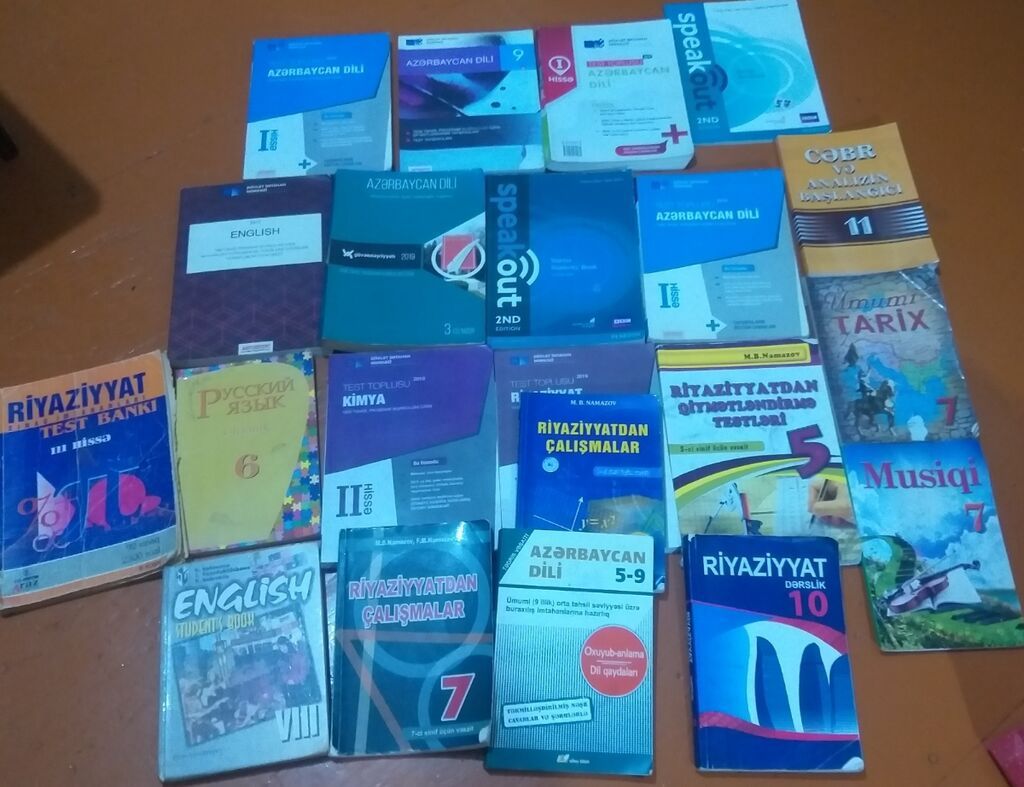 Bu kitablar satılır 2 ci əl unverstetə məktəbə hazırlaşan uşaqların - 1