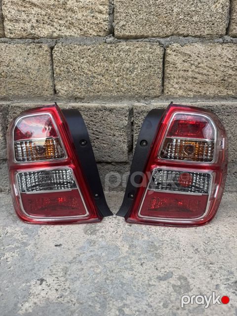 Salam stoplar 2 ayin masininin ustunden cixib. Stoplari deyismisem