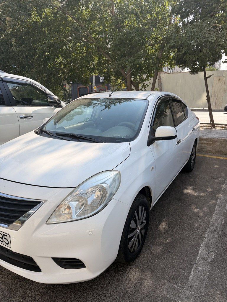 Nissan Sunny, 1.5 L, 2014 il, 200 000 km — Avtomobillər, Bakı (3)