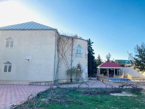 Merdekan baglarinda heyet evi almaq