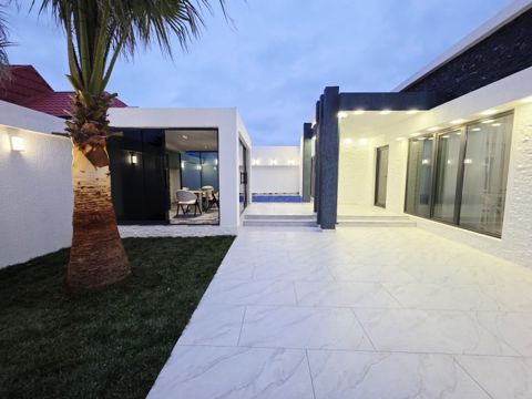 Şüvəlanda 3 sotda tam əşyalı modern 4 otaqlı ev satılır – 160 m²