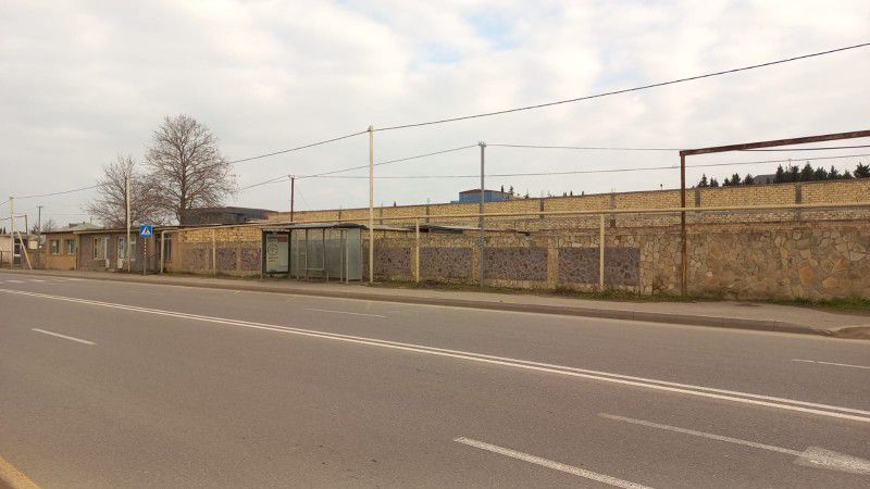 novxanida bag evleri erazisinde torpaq satilir