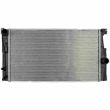 BMW F10 su radiatoru Nissens — Otomobil
