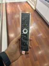 Grundig smart televizor pultu — Elektronika