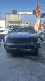 Toyota Land Cruiser 2006 ehtiyat hissələri — Cars