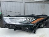 Toyota Highlander 202024 ön farası — Avtomobil