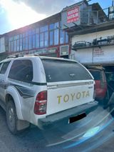 Toyota Hilux kunqu arxa baqaj üstü — Otomobil