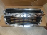 Chevrolet Trax 2015 radiator barmaqlığı — Авто