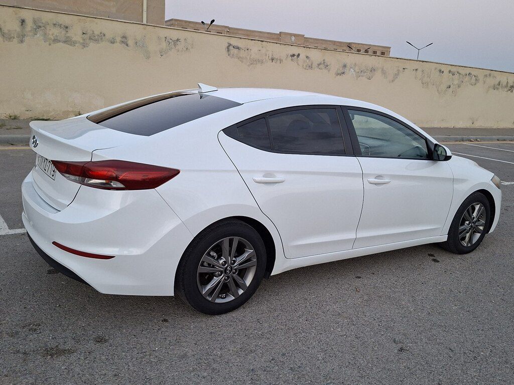 Hyundai Elantra, 2.0 L, 2018 il, 352 792 km — Avtomobillər, Bakı (10)