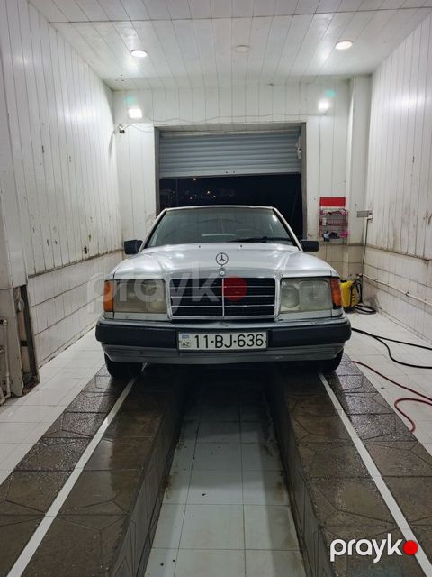 Mercedes 200 E, 2.0 L, 1992 il, 356 854 km