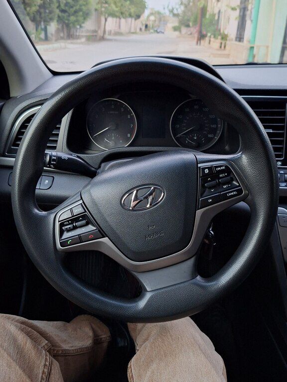 Hyundai Elantra, 2.0 L, 2018 il, 352 792 km — Avtomobillər, Bakı (12)