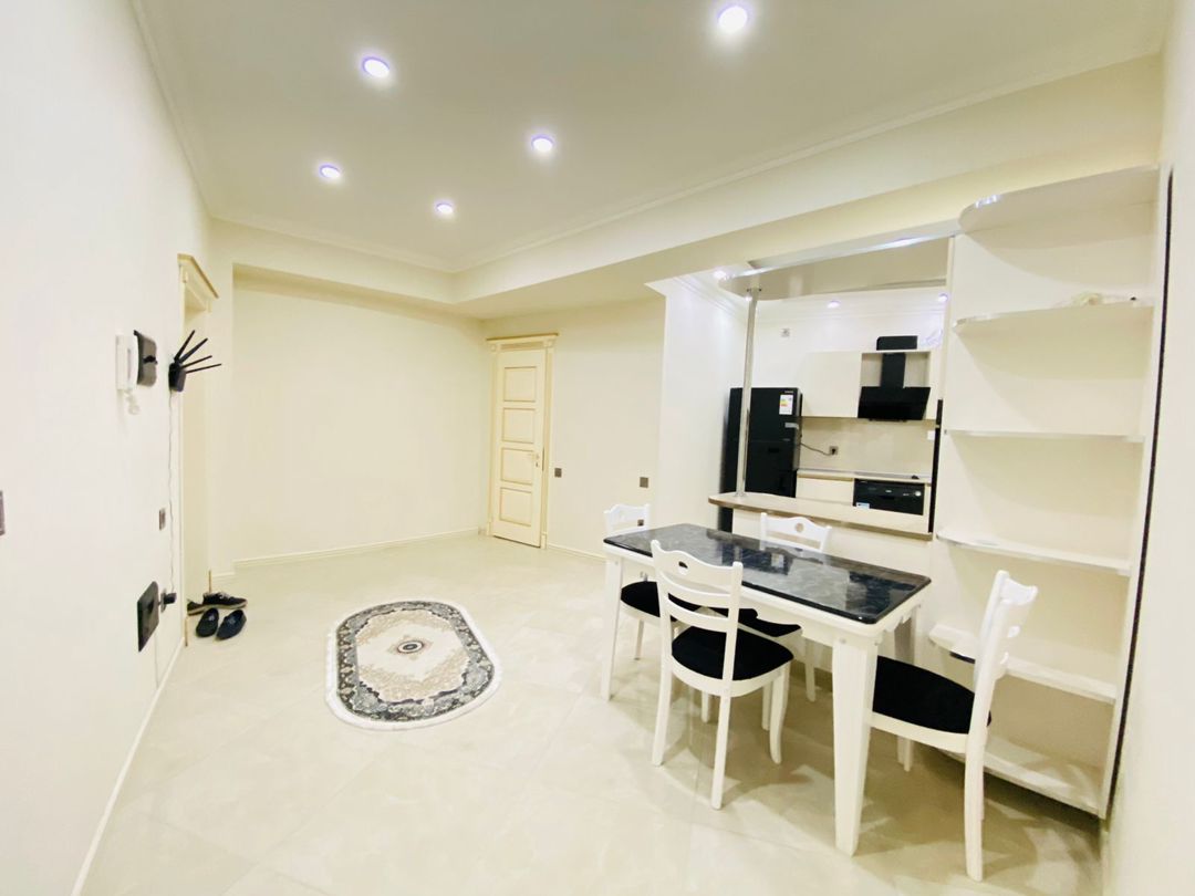 İcarəyə verilir 3 otaqlı yeni tikili 120 m² — Mənzil, Bakı (7)