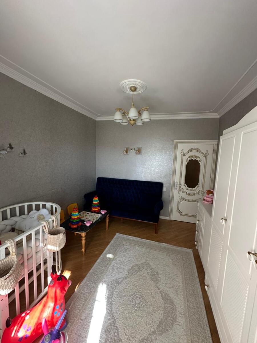 Satılır 4 otaqlı köhnə tikili 110 m² — Mənzil, Bakı (7)