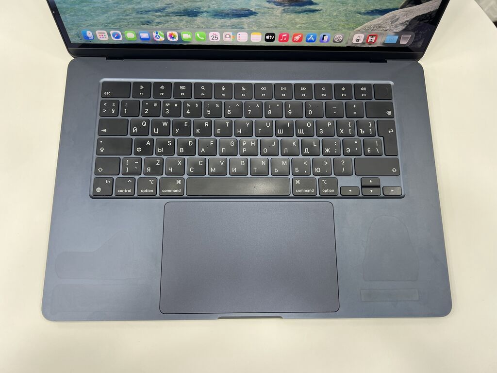 Apple Macbook Air 2023 Apple M2 RAM 8GB SSD 256GB Ekran 15,3 — Apple Macbook, Bakı (2)
