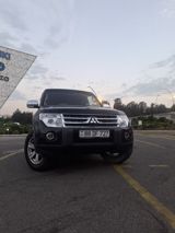 Mitsubishi Pajero, 3.0 L, 2007 il, 299 000 km — Cars