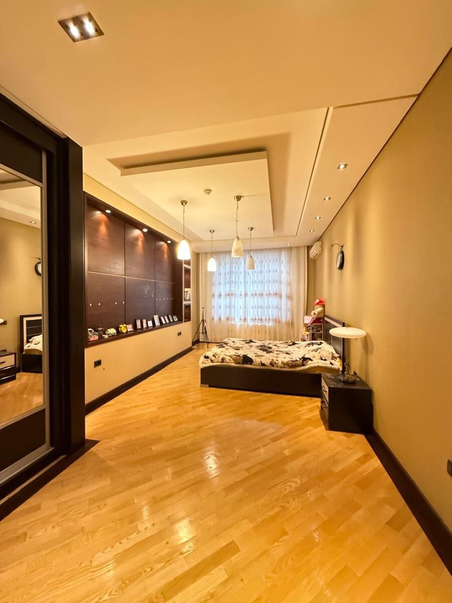 Satılır 4 otaqlı yeni tikili 240 m² — Mənzil, Bakı (6)