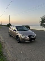 Kia Ceed, 1.6 L, 2008 il, 400 000 km — Cars