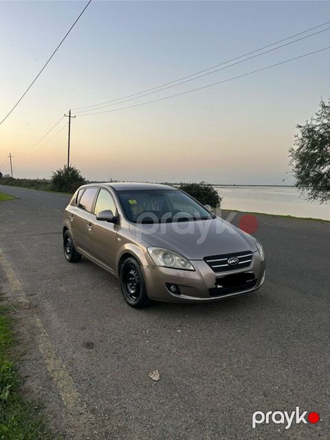 Kia Ceed, 1.6 L, 2008 il, 400 000 km