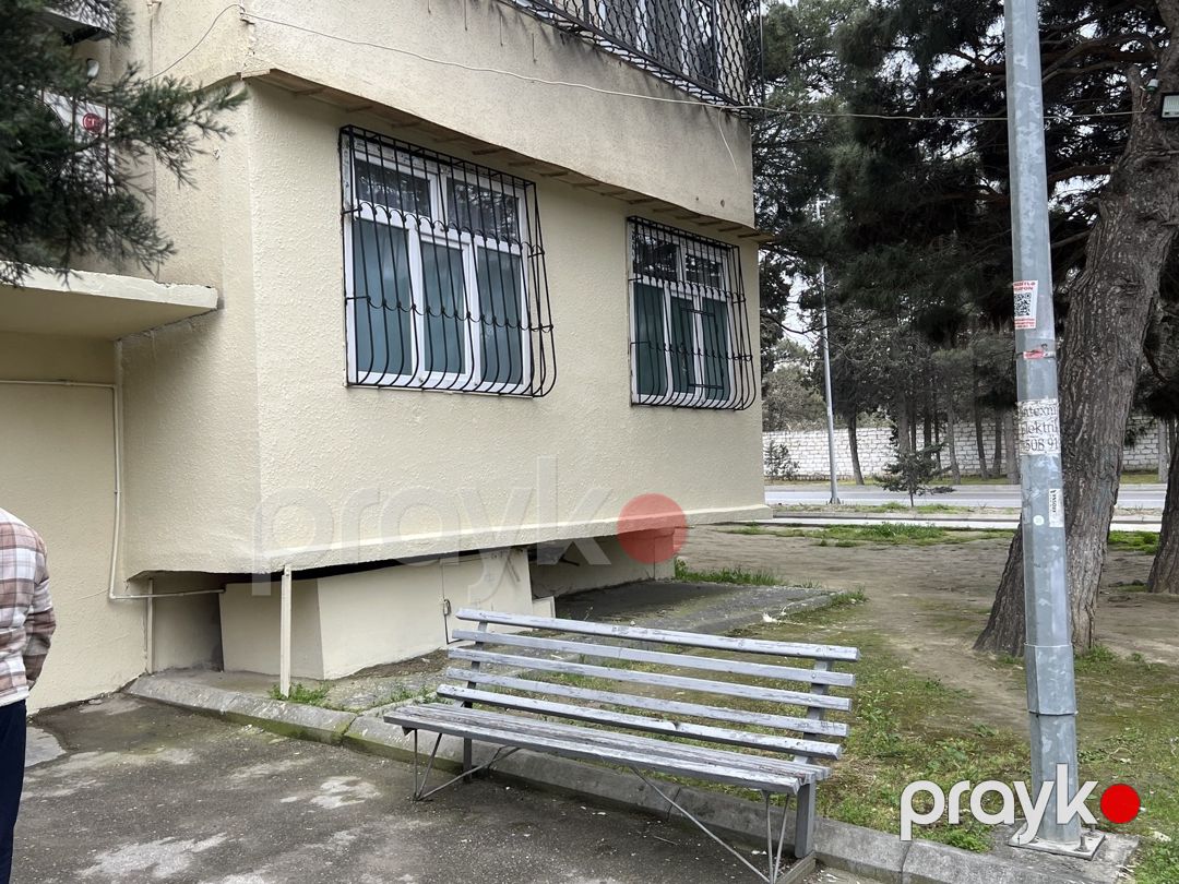 Satılır 1 otaqlı köhnə tikili 45 m² — Mənzil, Bakı (3)