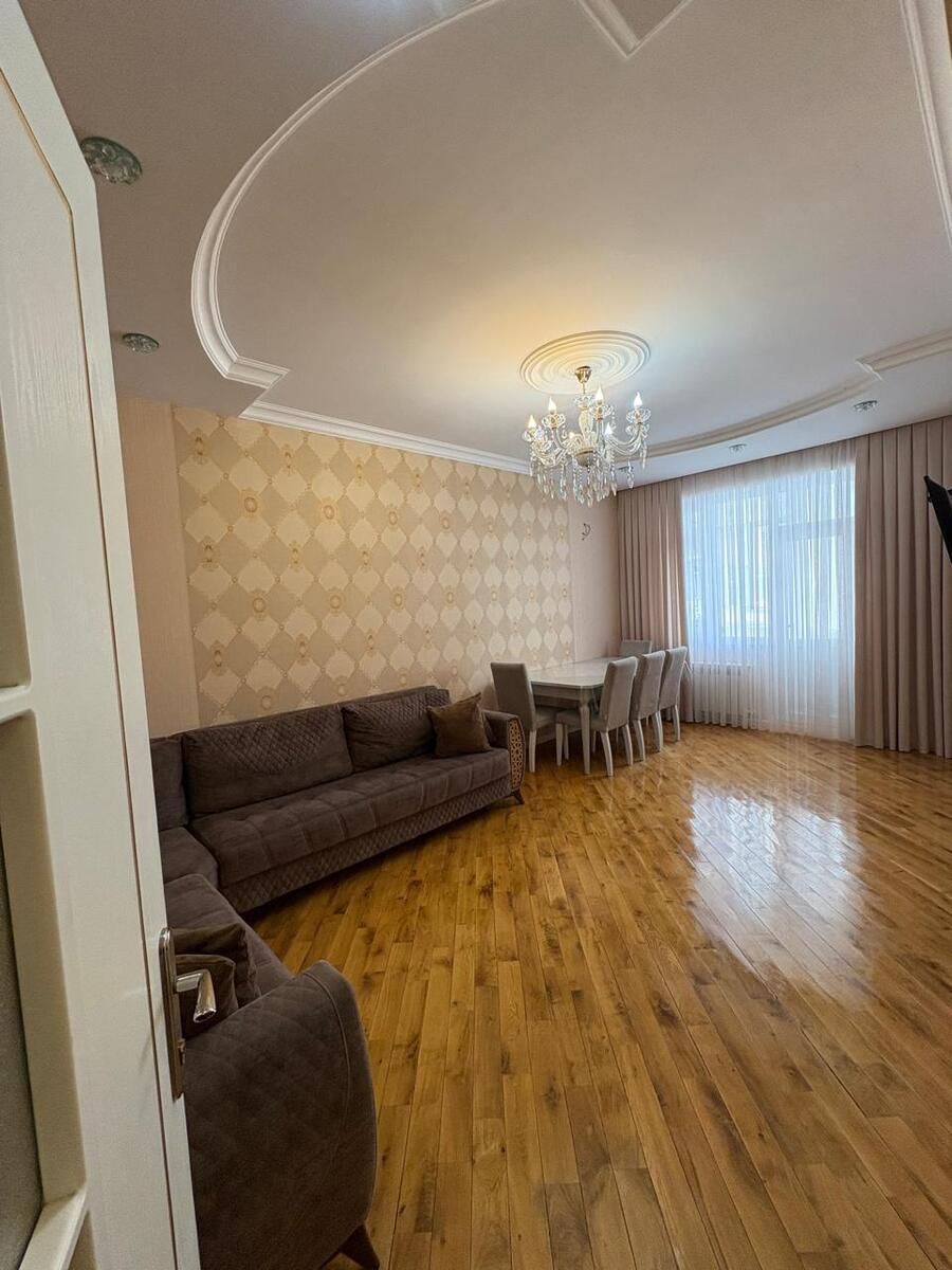 Satılır 2 otaqlı yeni tikili 70 m² — Mənzil, Bakı