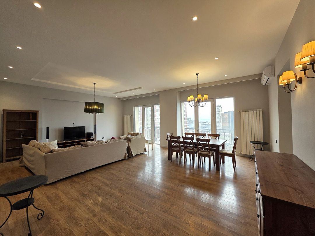 Satılır 4 otaqlı yeni tikili 250 m² — Mənzil, Bakı (2)
