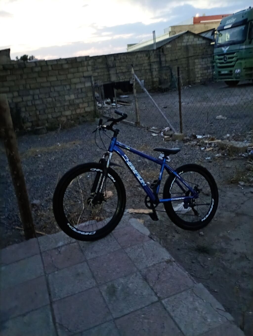 Şəhər və yüngül off-road üçün dağ velosipedi - Rəng: mavi metalik — Dağ velosipedləri, Sumqayıt (2)