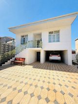 Satılır 8 otaqlı həyət evi/bağ evi 160 m² — Дом, вилла