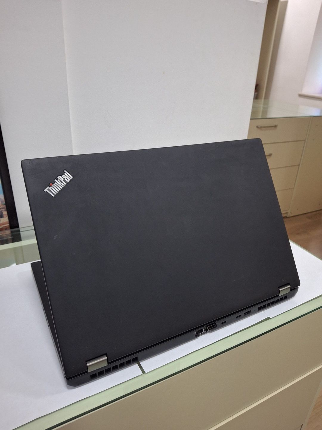 Noutbuk Lenovo ThinkPad P52 — Elektronika, Bakı (2)