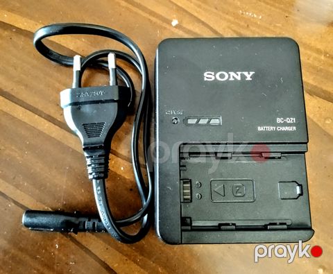 Sony BC-QZ1 batareya şarj cihazı — Bakı
