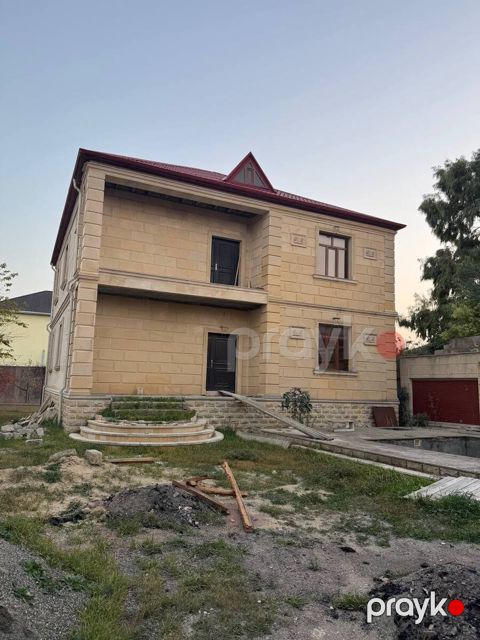 Satılır 8 otaqlı həyət evi/bağ evi 250 m²