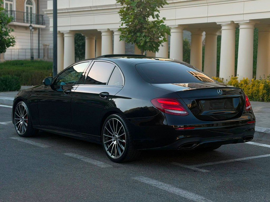 Mercedes E 350 4MATIC, 2.0 L, 2019 il, 90 100 km — Avtomobillər, Bakı (4)