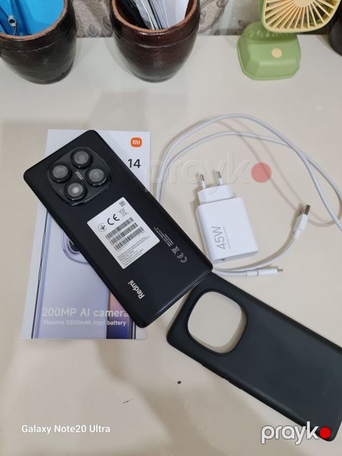 Xiaomi 14 Pro, 256 GB, rəng - Qara, Sensor, Barmaq izi, Simsiz şarj