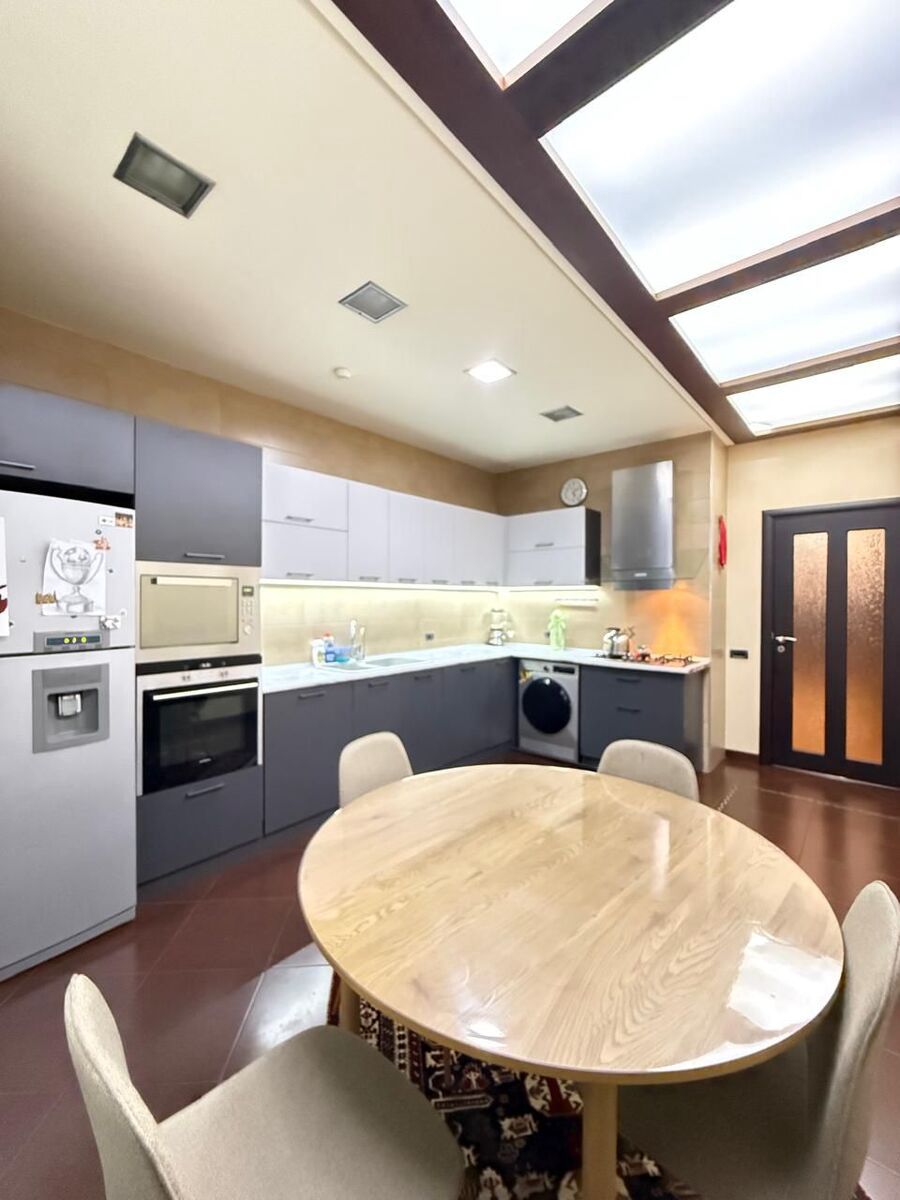 Satılır 4 otaqlı yeni tikili 240 m² — Mənzil, Bakı (11)