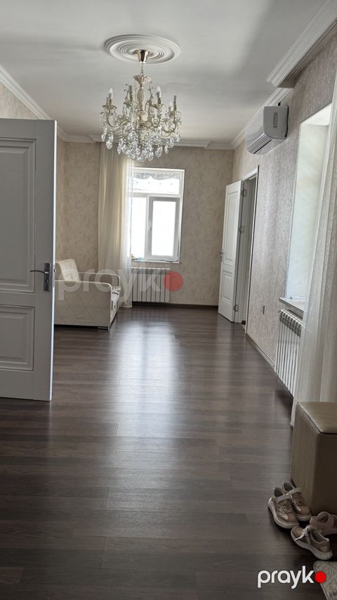 İcarəyə verilir 3 otaqlı həyət evi/bağ evi 95 m²