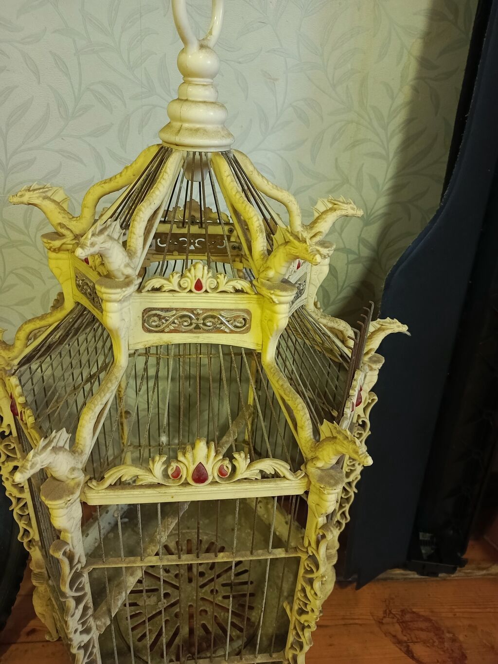 Dekorativ “fantaziya” üslubunda işlənmiş quş qəfəsi - Material: metal — Qəfəslər, Bakı (5)