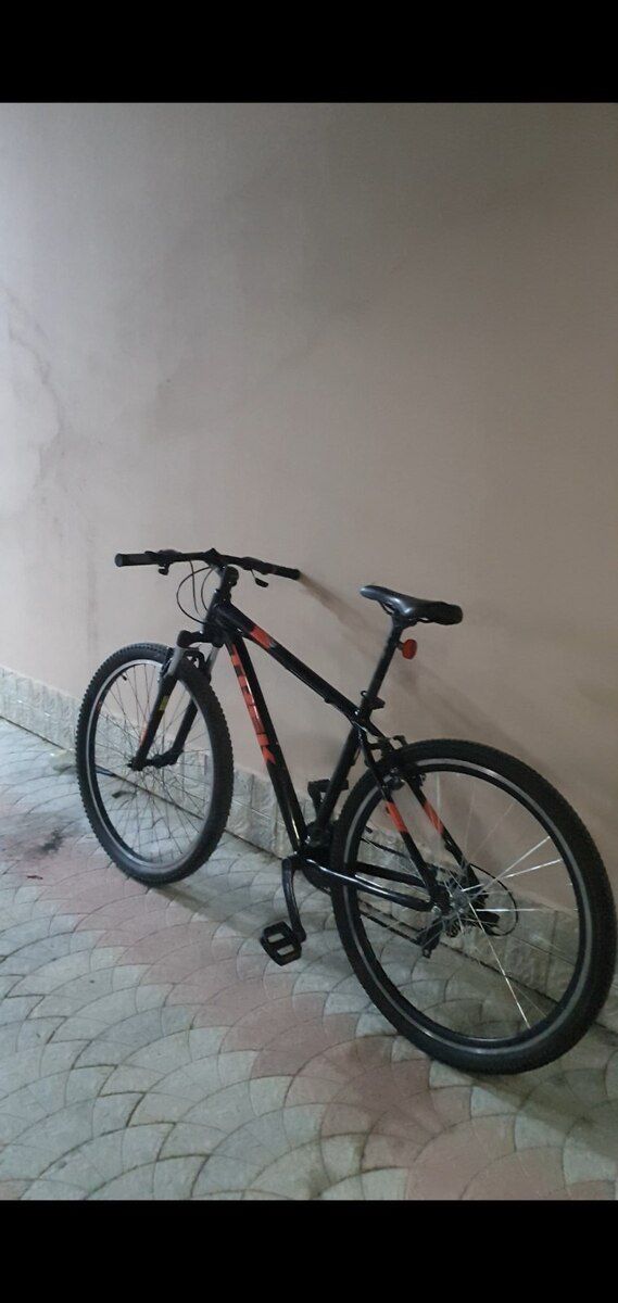 Velosiped Trek 29 — Velosipedlər, Bakı (5)
