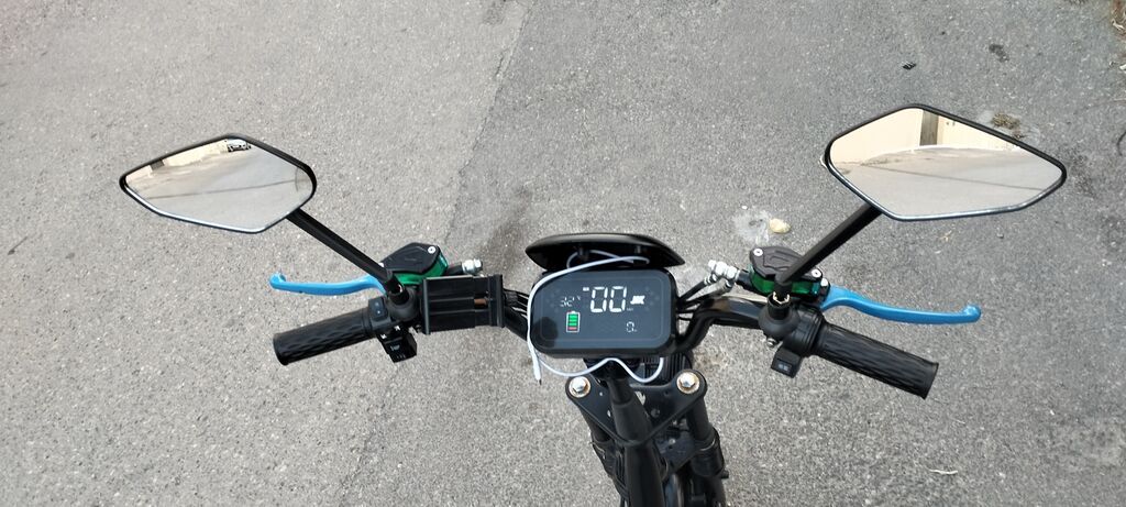 Salam aleykum. Yenidir 233.km.məsafə gedib. Hər bir funksyasi — Avto, Masazır (5)