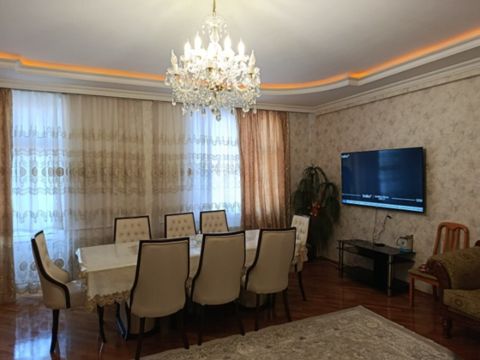 Satılır 3 otaqlı yeni tikili 140 m² — Bakı