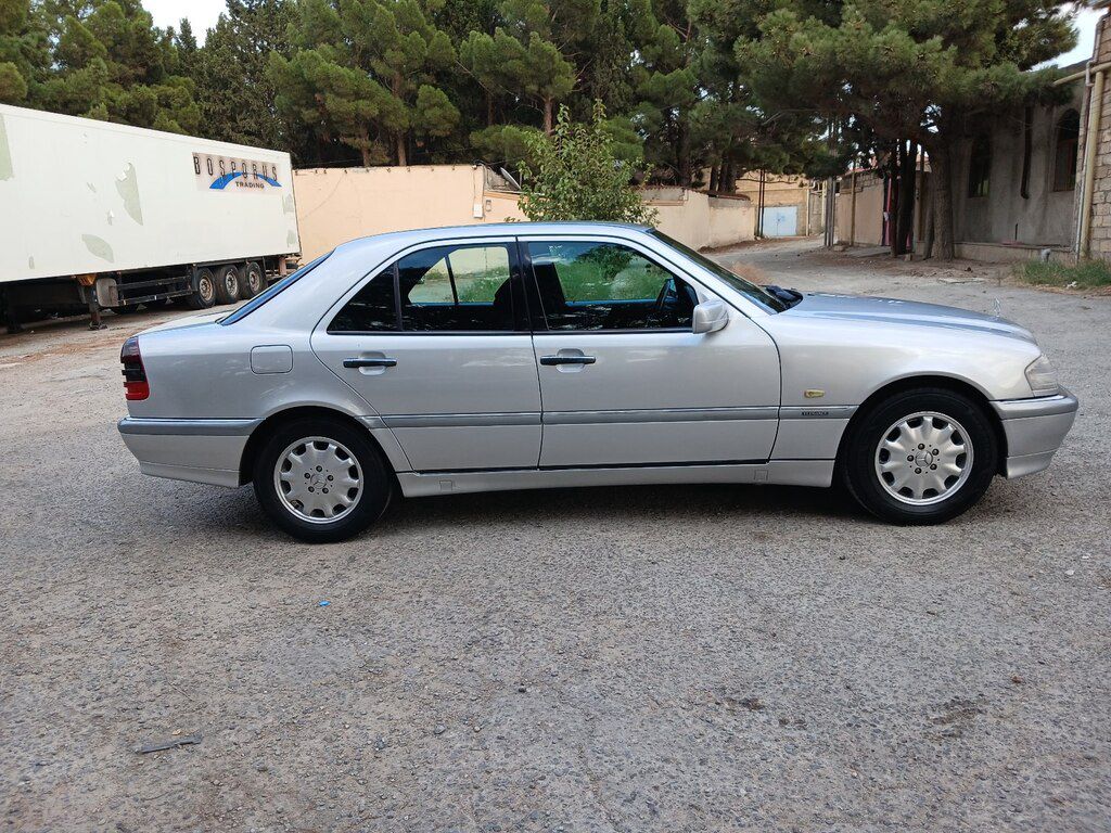 Mercedes C 240, 2.4 L, 1999 il, 281 000 km — Avtomobillər, Bakı (5)