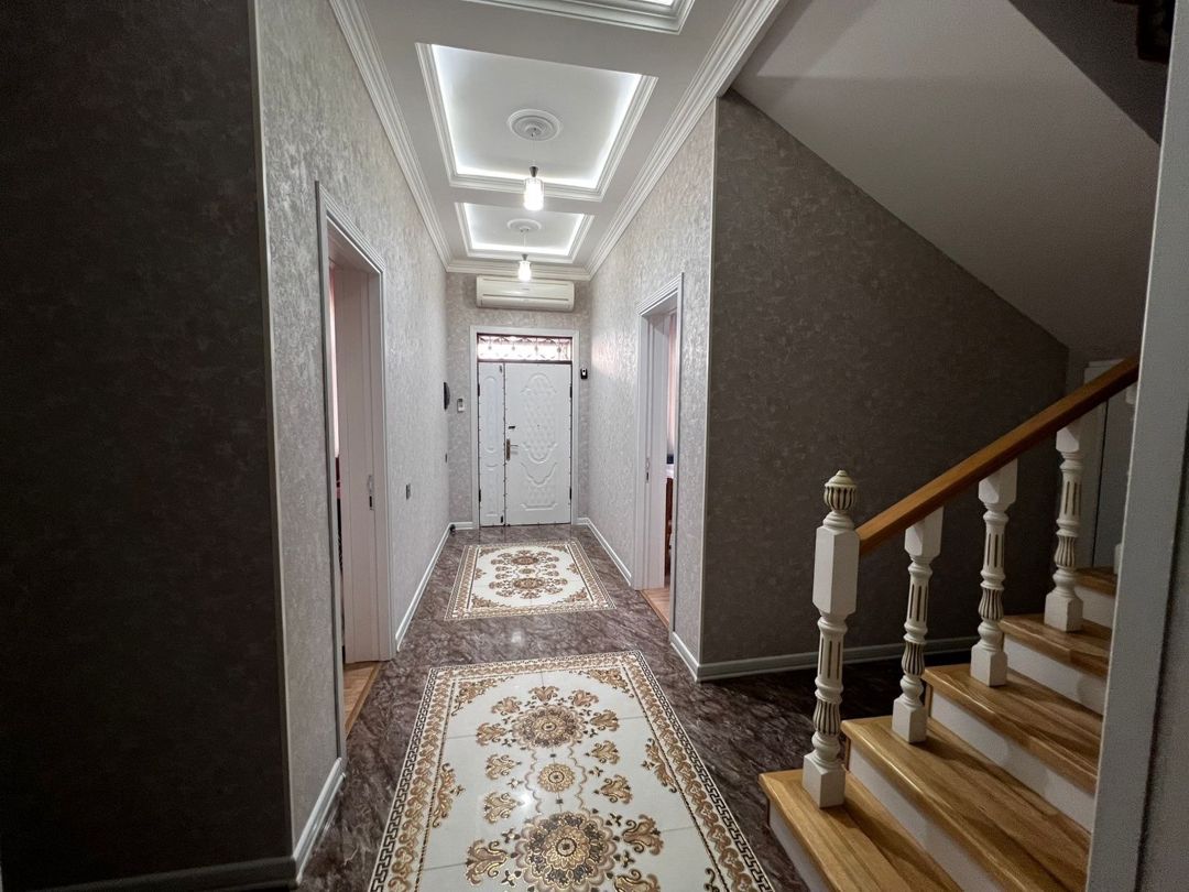 Satılır 4 otaqlı həyət evi/bağ evi 210 m² — Ev, villa, Bakı (8)