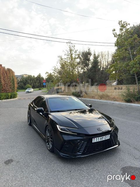 Toyota Camry, 2.0 L, 1 kWh, 2025 il, 28 000 km