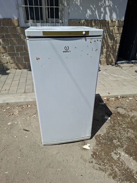 Soyuducu Indesit — Bakı