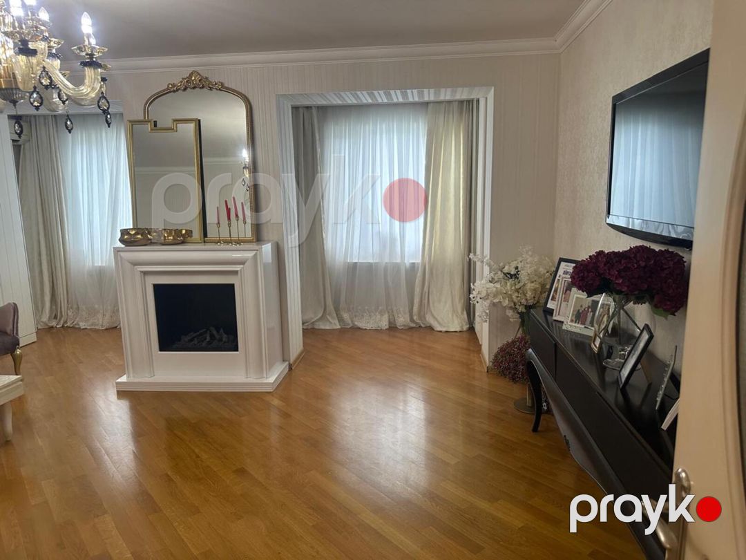 Satılır 3 otaqlı köhnə tikili 110 m² — Mənzil, Bakı (2)