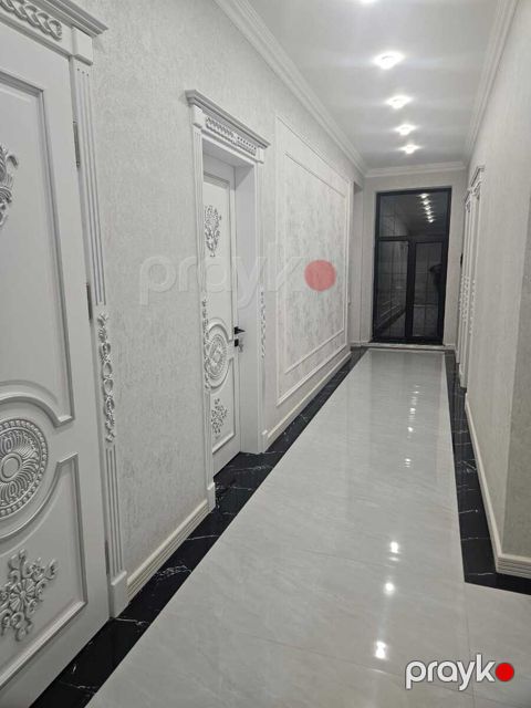 Satılır 4 otaqlı həyət evi/bağ evi 270 m²