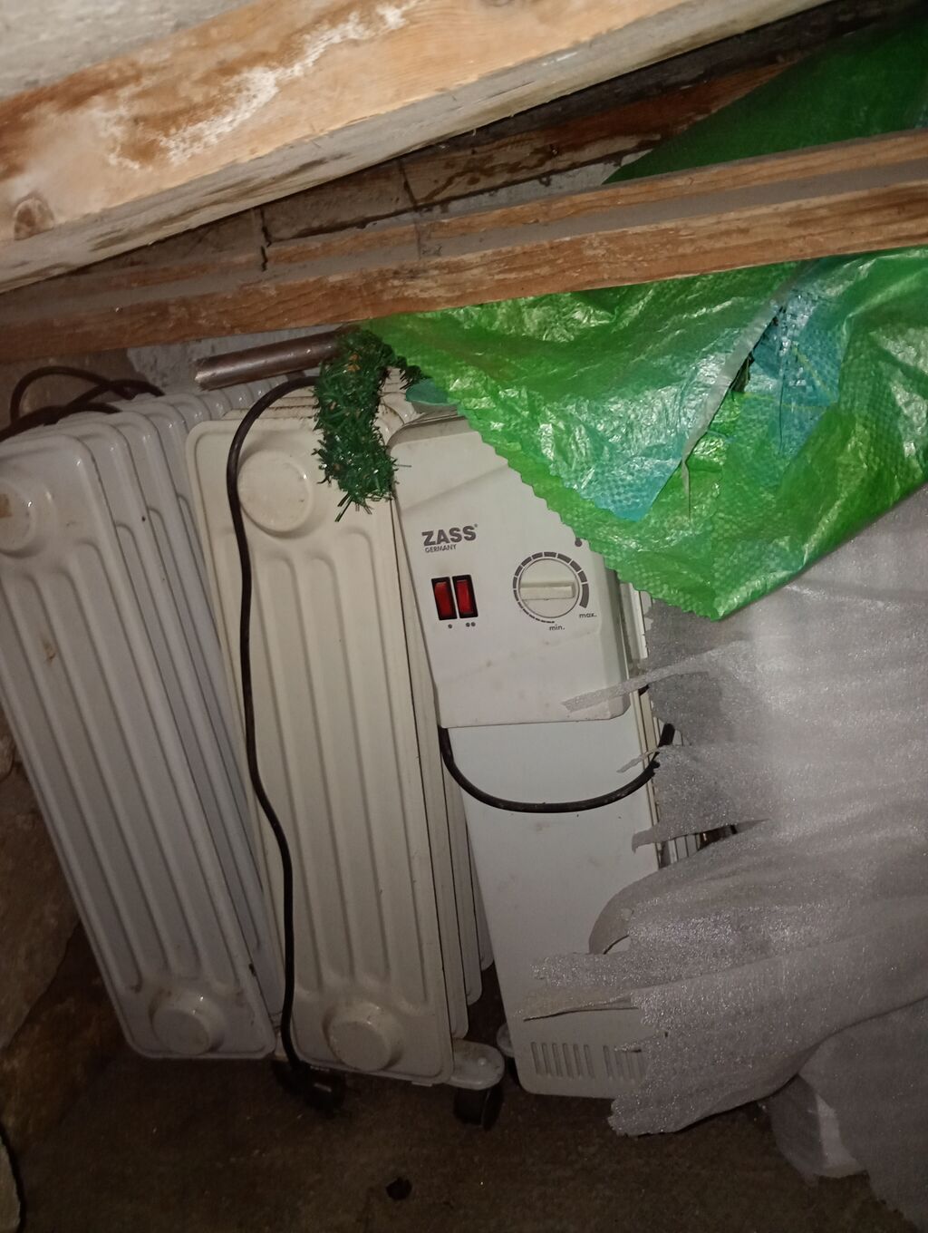 Salam bu radiatorlar satılır 3 ne 90 AZN biri 30 AZN Real alıcı — Elektronika, Sumqayıt (3)