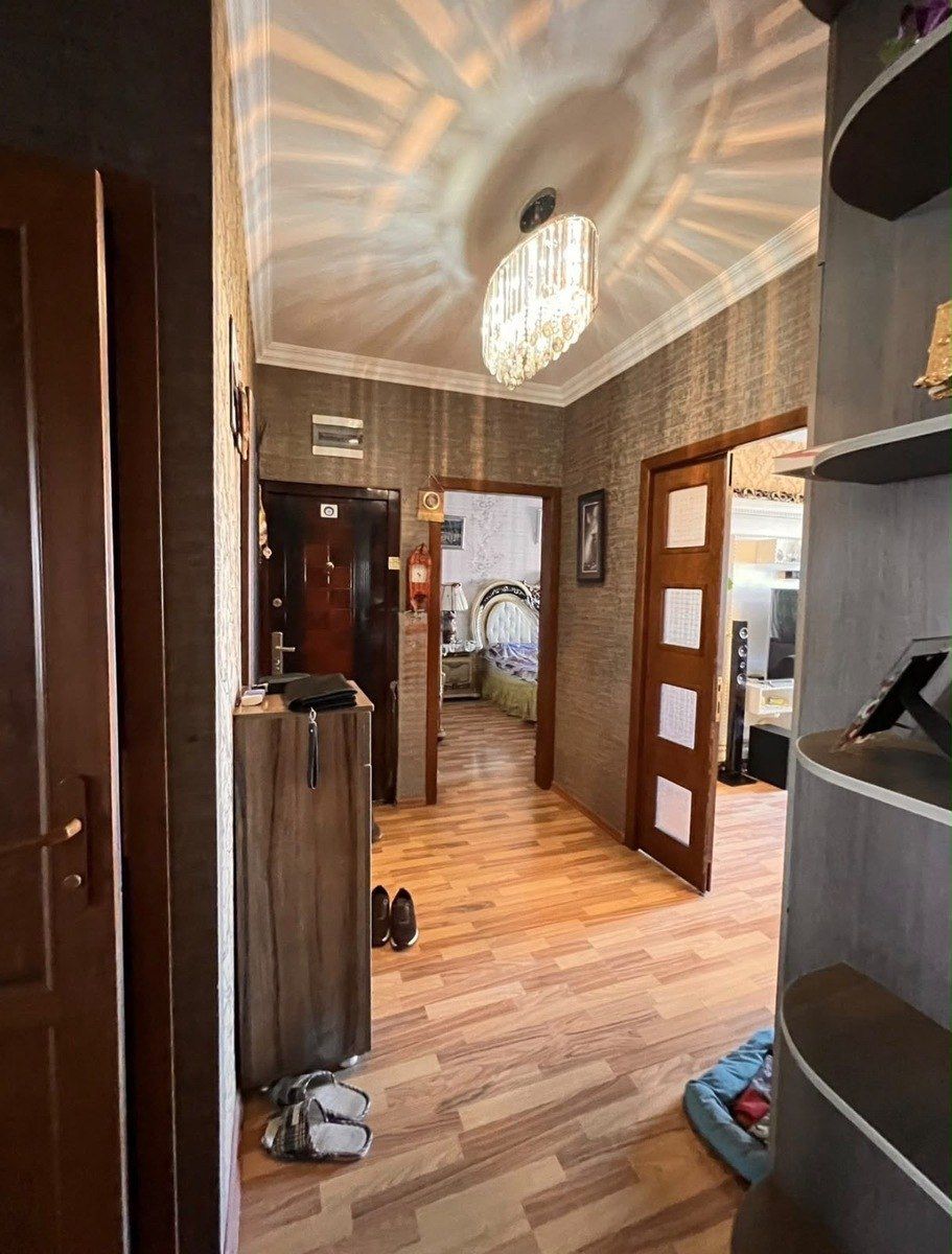 Satılır 4 otaqlı köhnə tikili 100 m² — Mənzil, Bakı (6)