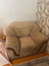 Mebel dəsti 1) Yumşaq mebel - Rəng: bej - Material: yumşaq məxməri — Goods