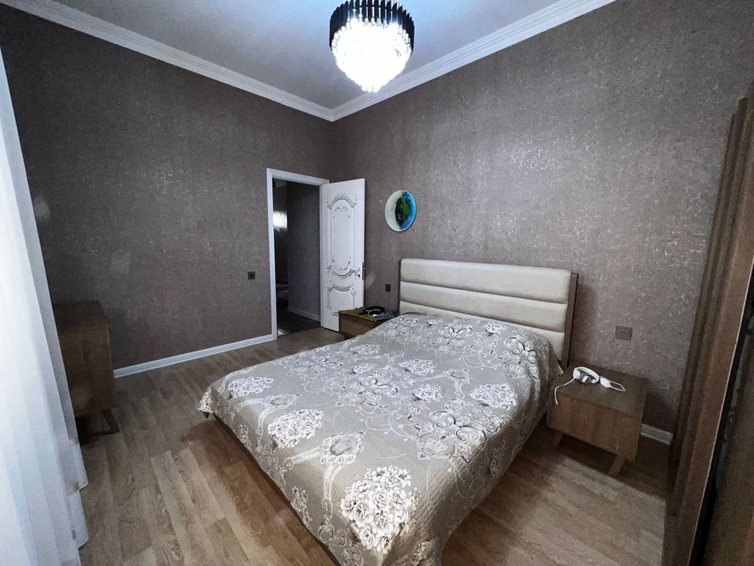 Satılır 4 otaqlı həyət evi/bağ evi 210 m² — Ev, villa, Bakı (12)