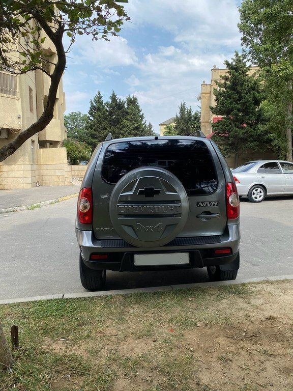 Chevrolet Niva, 1.7 L, 2009 il, 167 000 km — Avtomobillər, Bakı (7)